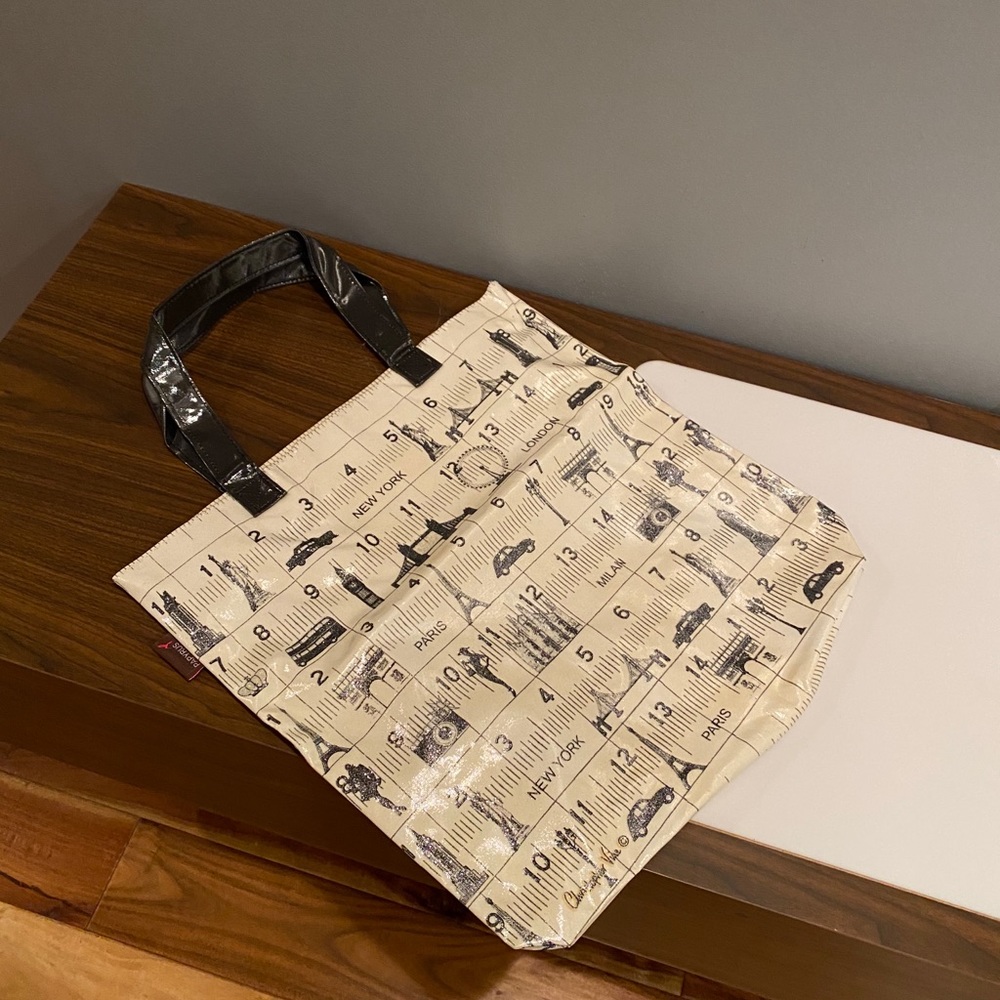 Papyrus Tote.